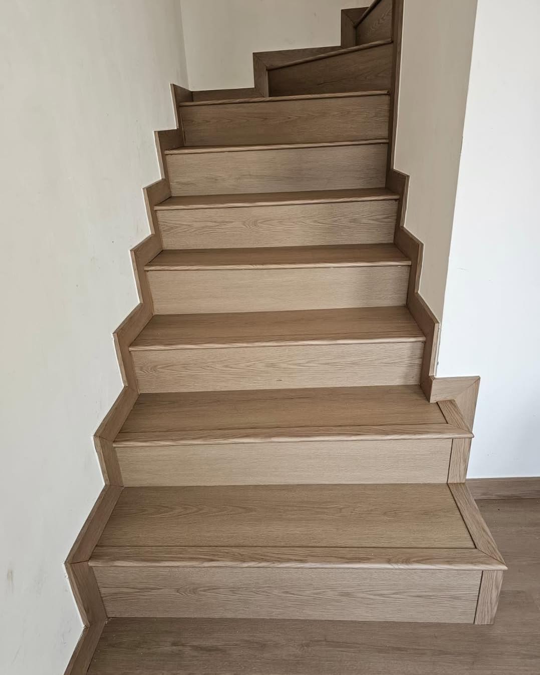 Piso SPC en Escalera